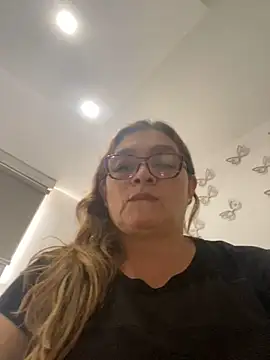 Snapshot of AntonellaAlondra4 chatting on February 11, 2025, 7:16 pm AntonellaAlondra4 online show from February 11, 2025, 7:16 pm