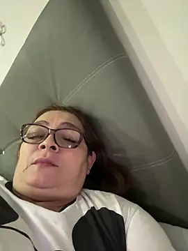 Snapshot of AntonellaAlondra4 chatting on September 10, 2025, 4:12 am AntonellaAlondra4 online show from September 10, 2025, 4:12 am