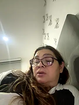 Snapshot of AntonellaAlondra4 chatting on November 10, 2025, 4:00 am AntonellaAlondra4 online show from November 10, 2025, 4:00 am