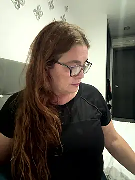 Snapshot of AntonellaAlondra4 chatting on January 10, 2026, 10:58 pm AntonellaAlondra4 online show from January 10, 2026, 10:58 pm