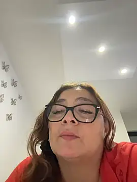 AntonellaAlondra4 online show from March 18, 2026, 3:31 am