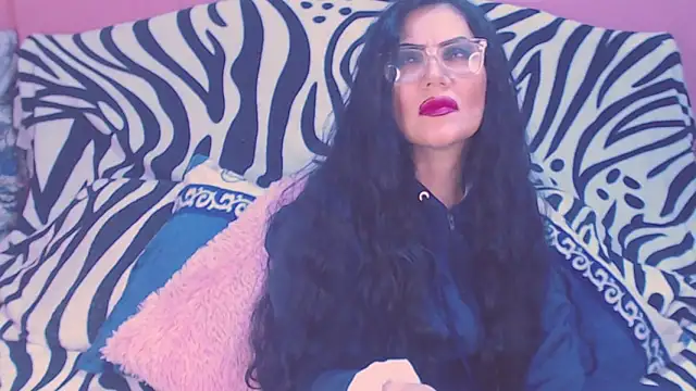 Snapshot of Ary_z chatting on October 31, 2025, 3:29 am Ary z online show from October 31, 2025, 3:29 am