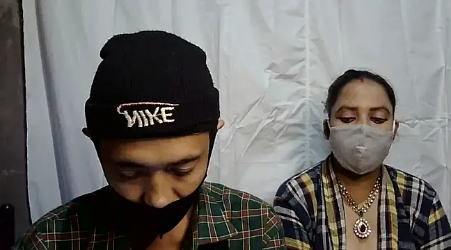 Snapshot of Pramila_Manish chatting on December 8, 2024, 12:19 pm Pramila Manish online show from December 8, 2024, 12:19 pm