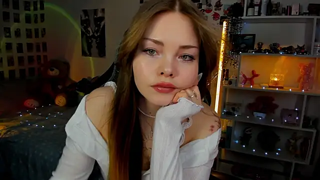 Snapshot of AkiraKatsu chatting on January 10, 2026, 11:01 am AkiraKatsu online show from January 10, 2026, 11:01 am