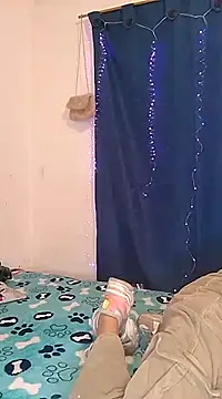 Snapshot of Alisson_420 chatting on February 11, 2025, 3:40 am Alisson 420 online show from February 11, 2025, 3:40 am