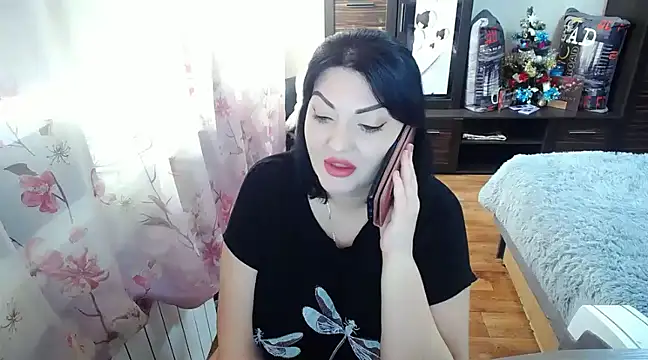 Snapshot of Lady_Boom_Wild_ chatting on January 2, 2025, 10:48 am Lady Boom Wild online show from January 2, 2025, 10:48 am