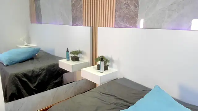 rose nova online show from February 14, 2025, 3:36 pm