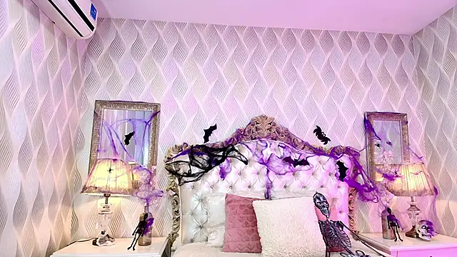 Snapshot of Ivy_Starr1 chatting on October 22, 2025, 1:33 pm Ivy Starr1 online show from October 22, 2025, 1:33 pm