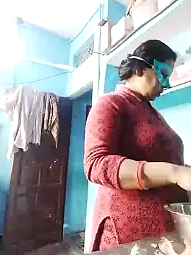 Snapshot of bobbyronak chatting on January 24, 2025, 4:48 am bobbyronak online show from January 24, 2025, 4:48 am