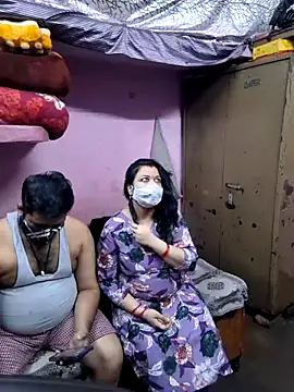 Snapshot of bobbyronak chatting on February 25, 2026, 6:56 am bobbyronak online show from February 25, 2026, 6:56 am