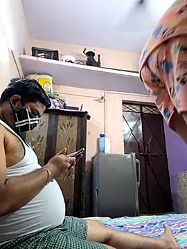 Snapshot of bobbyronak chatting on March 1, 2026, 6:54 pm bobbyronak online show from March 1, 2026, 6:54 pm