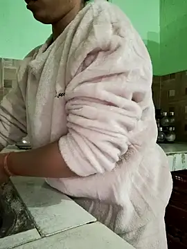 Snapshot of Kashish_SC chatting on December 6, 2024, 3:00 pm Kashish SC online show from December 6, 2024, 3:00 pm