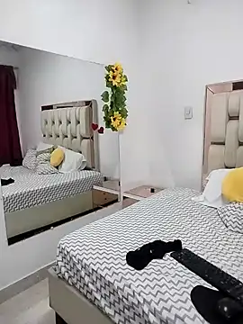 Bianca Mancini online show from December 2, 2024, 1:25 am