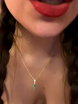 MariaIsabella8 online show from October 25, 2025, 1:02 am