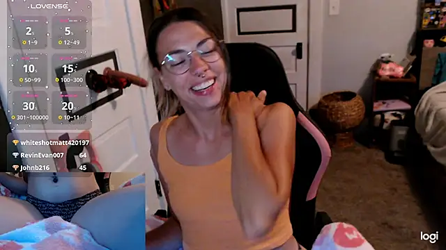 Snapshot of KSwonderland6 chatting on October 1, 2025, 3:01 am KSwonderland6 online show from October 1, 2025, 3:01 am