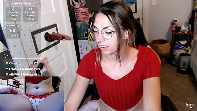 Snapshot of KSwonderland6 chatting on October 11, 2025, 5:00 pm KSwonderland6 online show from October 11, 2025, 5:00 pm