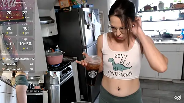 Snapshot of KSwonderland6 chatting on October 28, 2025, 2:53 pm KSwonderland6 online show from October 28, 2025, 2:53 pm