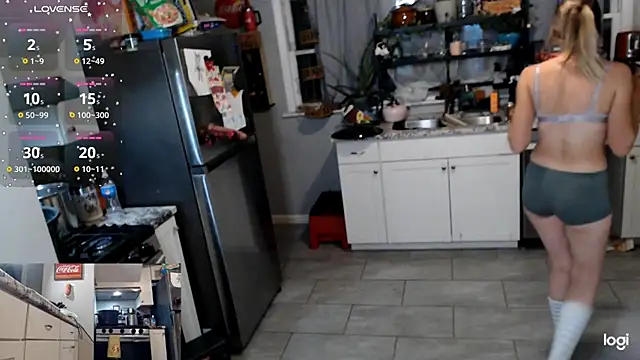 Snapshot of KSwonderland6 chatting on November 11, 2025, 5:18 am KSwonderland6 online show from November 11, 2025, 5:18 am