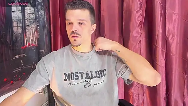 Snapshot of DonyBrown chatting on December 5, 2025, 4:21 am DonyBrown online show from December 5, 2025, 4:21 am