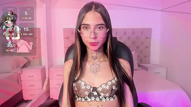 Snapshot of MariahLamour1_ chatting on December 19, 2024, 4:45 am MariahLamour1 online show from December 19, 2024, 4:45 am