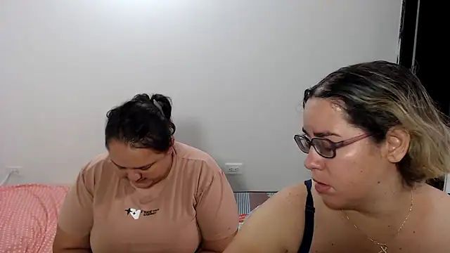 Snapshot of dirtys_games_play chatting on October 3, 2025, 1:52 pm dirtys games play online show from October 3, 2025, 1:52 pm