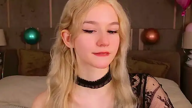 Snapshot of NaomiLoys chatting on February 15, 2025, 3:09 am NaomiLoys online show from February 15, 2025, 3:09 am