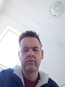 Hectorthyssen1 online show from March 2, 2025, 1:49 pm