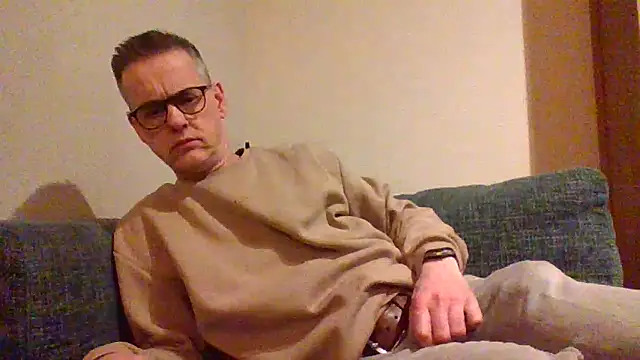 Hectorthyssen1 online show from March 14, 2025, 11:11 pm