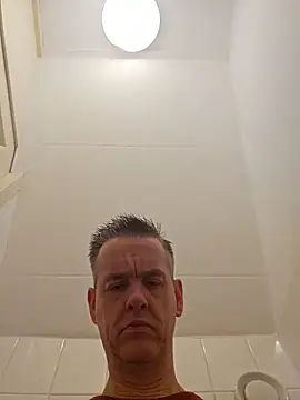 Hectorthyssen1 online show from March 7, 2026, 12:13 pm