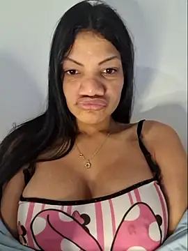 charllottebrasilian online show from July 4, 2026, 11:38 am