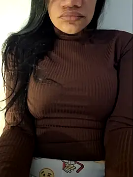charllottebrasilian online show from July 6, 2026, 4:42 pm