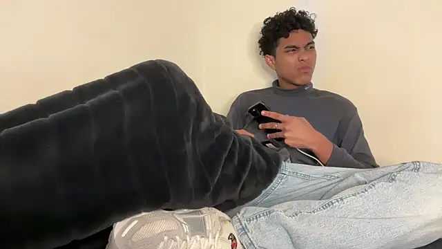 Ryan-hot online show from December 3, 2025, 10:08 pm