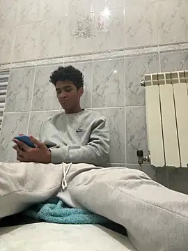 Ryan-hot online show from December 13, 2025, 10:15 pm