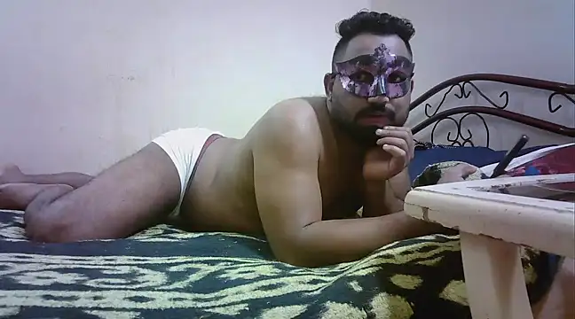 medo232586 online show from December 11, 2024, 6:09 pm