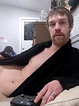 Snapshot of kinkyandmarried chatting on January 4, 2025, 4:11 pm kinkyandmarried online show from January 4, 2025, 4:11 pm