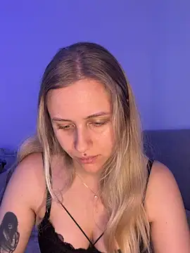 Snapshot of lunawolf21 chatting on March 17, 2026, 7:23 am lunawolf21 online show from March 17, 2026, 7:23 am