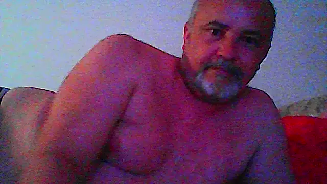 GayPourToi online show from June 18, 2026, 7:51 pm