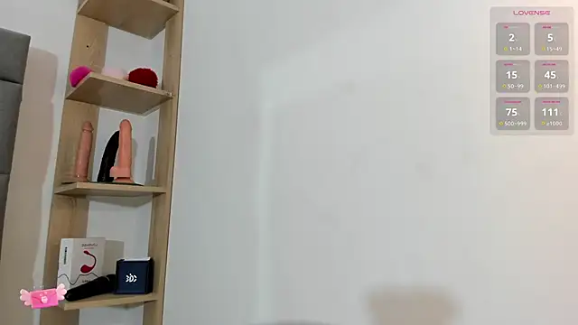 Snapshot of vivianne_scott chatting on October 22, 2025, 12:05 pm vivianne scott online show from October 22, 2025, 12:05 pm