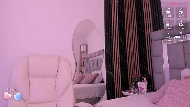 Snapshot of vivianne_scott chatting on November 4, 2025, 12:04 pm vivianne scott online show from November 4, 2025, 12:04 pm