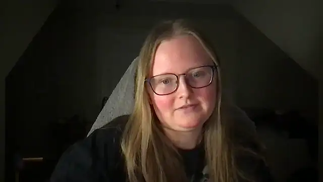 Snapshot of lexie_lilacs chatting on January 26, 2025, 12:05 am lexie lilacs online show from January 26, 2025, 12:05 am