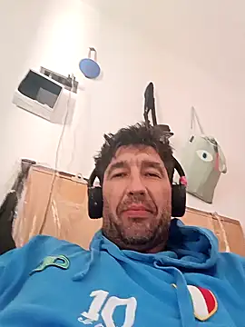 Snapshot of LasiDadi chatting on December 3, 2025, 10:24 am LasiDadi online show from December 3, 2025, 10:24 am