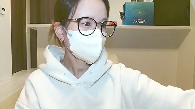  hina chan  online show from October 22, 2025, 1:44 pm