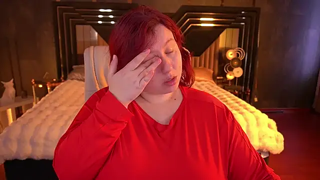 LiliyaMoon online show from December 4, 2025, 7:28 am