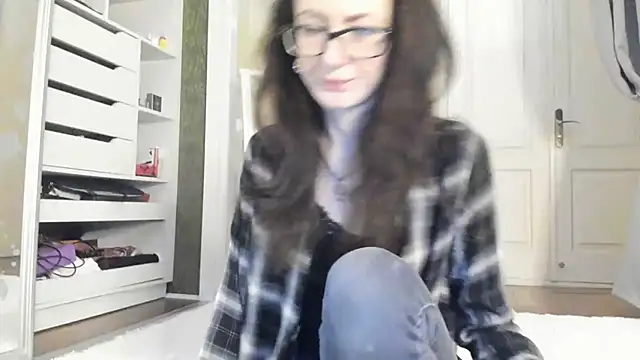 Snapshot of Baby_Jewel chatting on December 6, 2024, 9:32 am Baby Jewel online show from December 6, 2024, 9:32 am