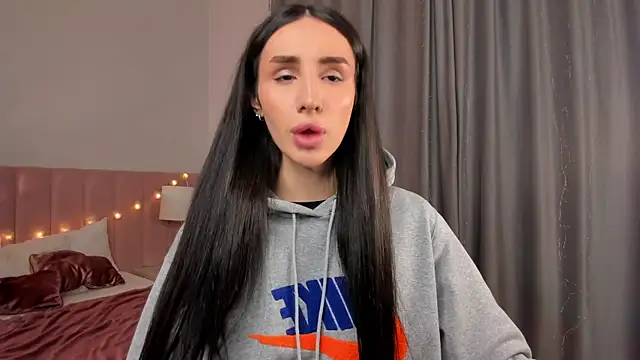 Snapshot of Kim_Oberlin_ chatting on January 13, 2026, 4:12 pm Kim Oberlin online show from January 13, 2026, 4:12 pm