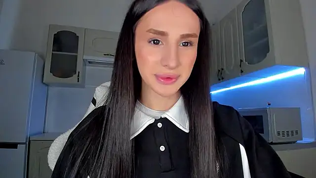 Snapshot of Kim_Oberlin_ chatting on February 5, 2026, 1:05 pm Kim Oberlin online show from February 5, 2026, 1:05 pm