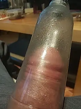 Snapshot of Gilgamesch1704 chatting on January 3, 2025, 7:27 am Gilgamesch1704 online show from January 3, 2025, 7:27 am