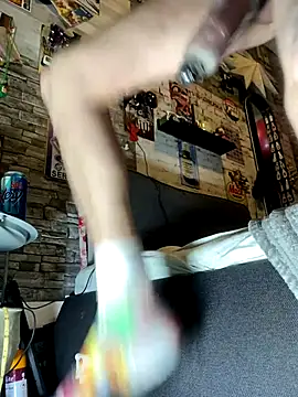 Gilgamesch1704 online show from December 4, 2025, 8:39 pm