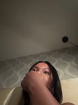 SophiaSmiiths  online show from March 22, 2025, 11:32 am