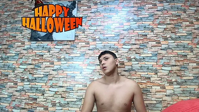 Snapshot of couple_lovelyds chatting on October 31, 2025, 1:45 pm couple lovelyds online show from October 31, 2025, 1:45 pm